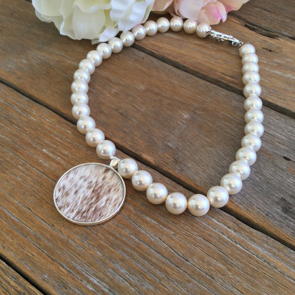 Pearl And Hide Necklace